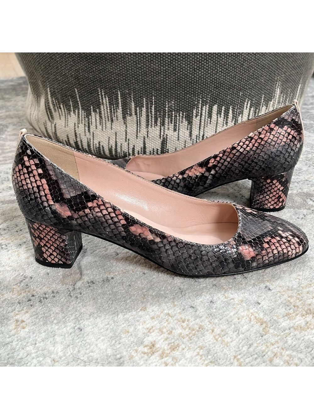 SJP Grey Pink Leather Snakeskin Pumps Handmade in Italy Almond Toe Block Heel 38